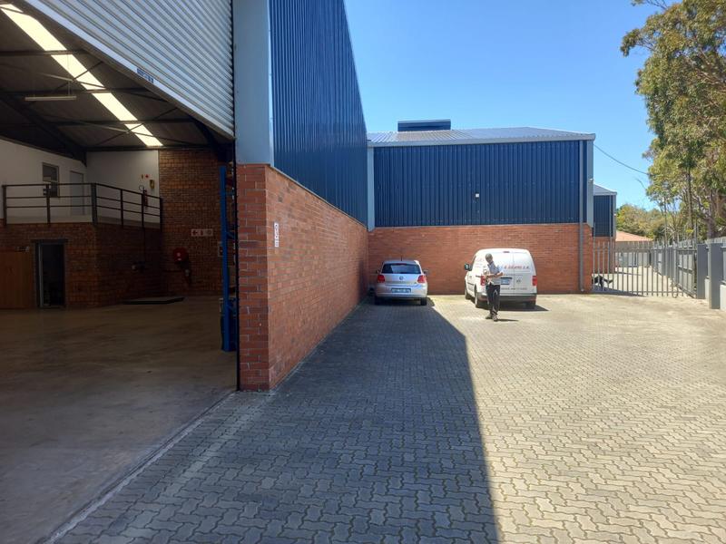 To Let commercial Property for Rent in Walmer Eastern Cape